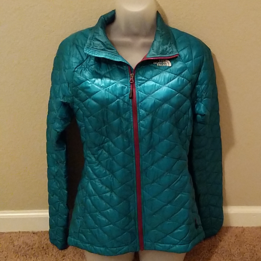 EUC The North Face Women's Thermoball Jacket